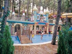 Marmaris palace pool2