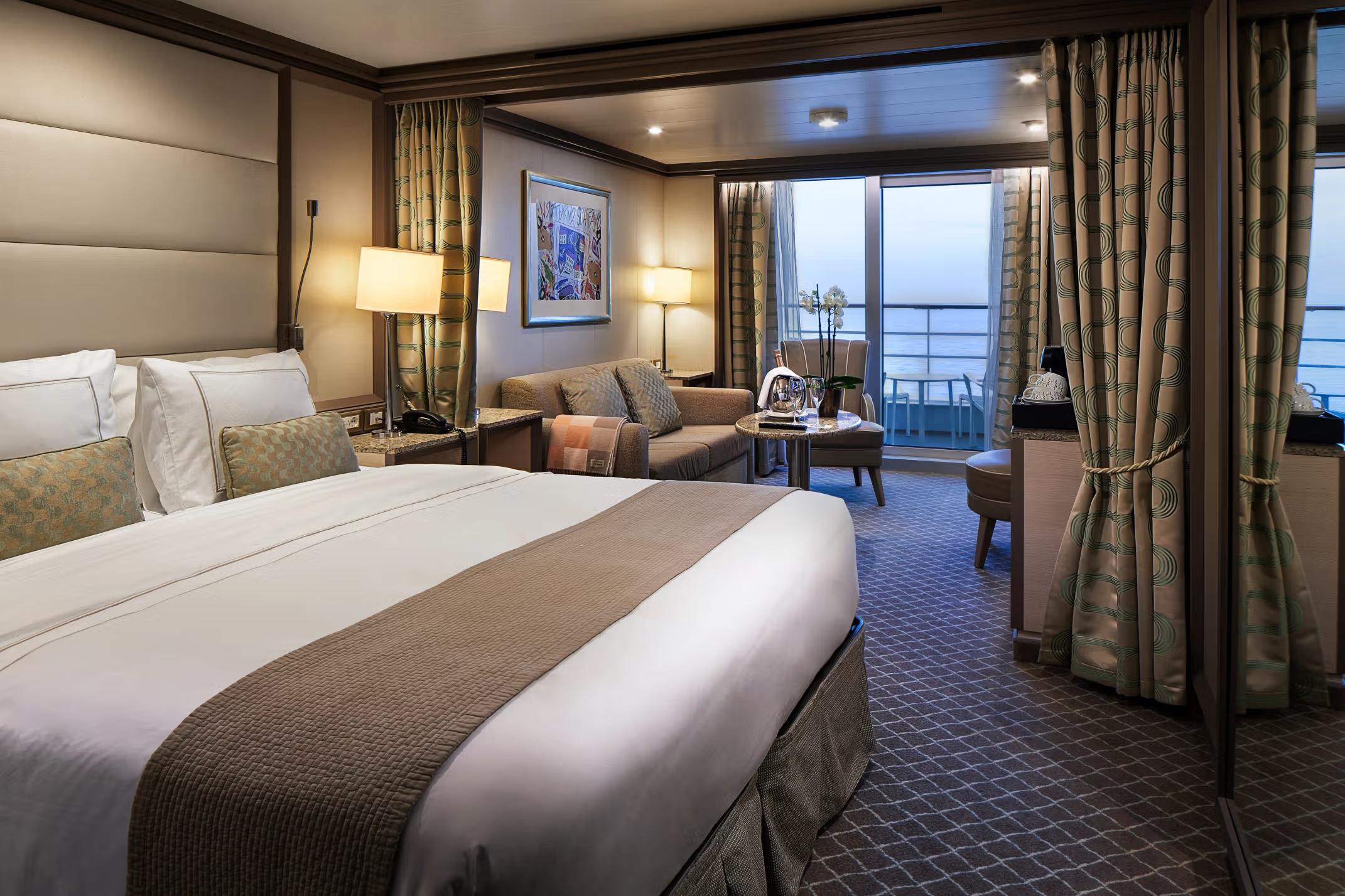 Deluxe Veranda Suite