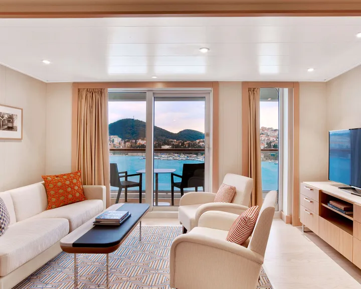 Penthouse Junior Suite