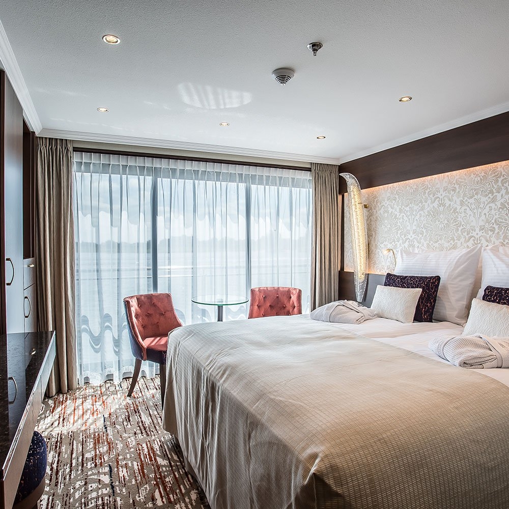 Suite - Diamond Deck
