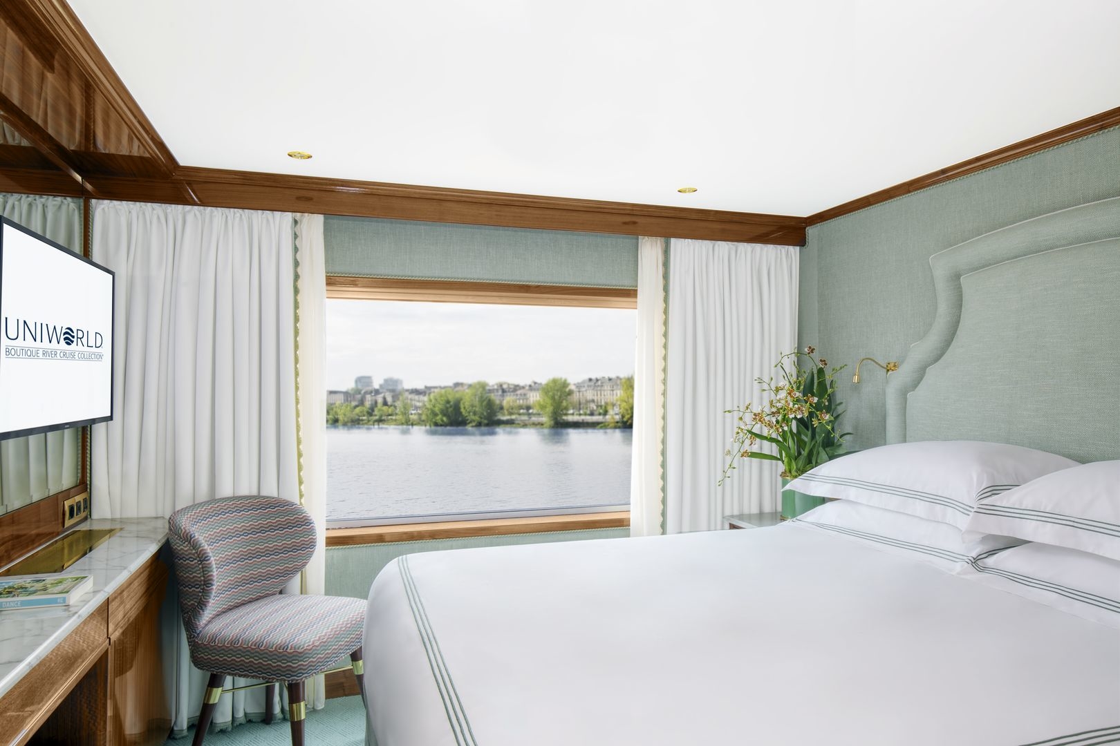 Deluxe Cabin