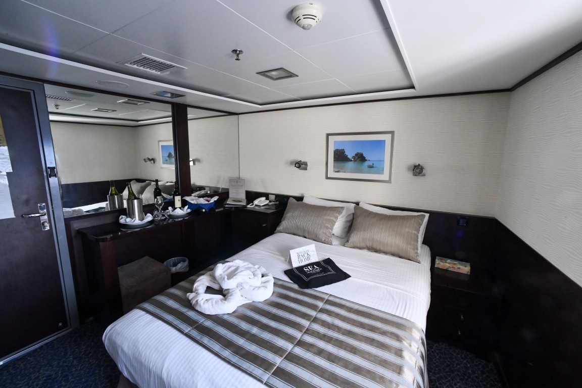 Main Deck – 1 Double Bed-[C]