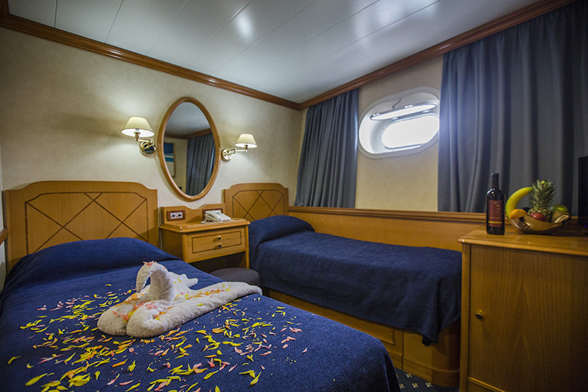 Lower Deck (Twin Beds or Triple Beds)-[B]