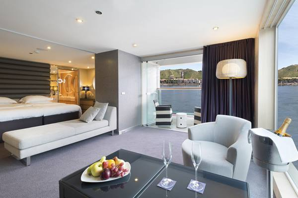 Royal One-Bedroom Suite