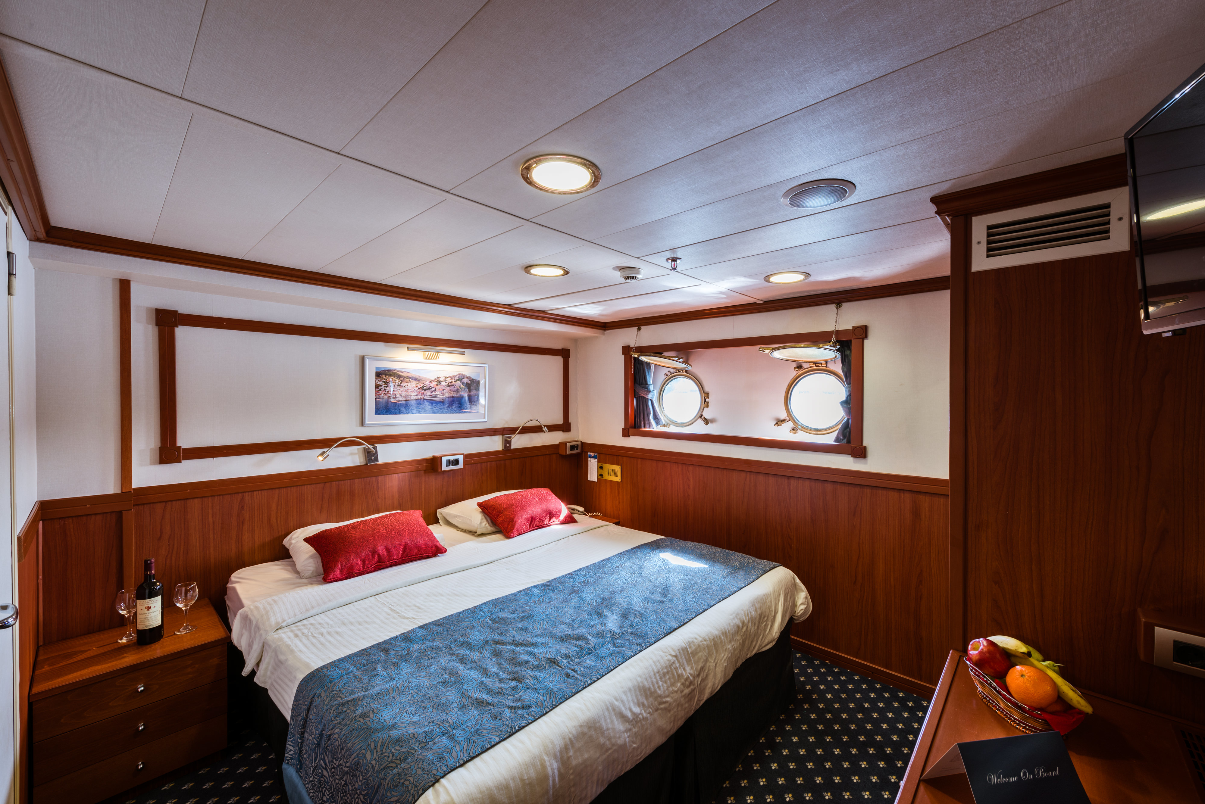Lower Deck- 1 Double or 2 Lower Beds-[C]