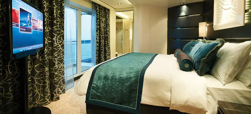 The Haven Deluxe Owner's Suite with Balcony