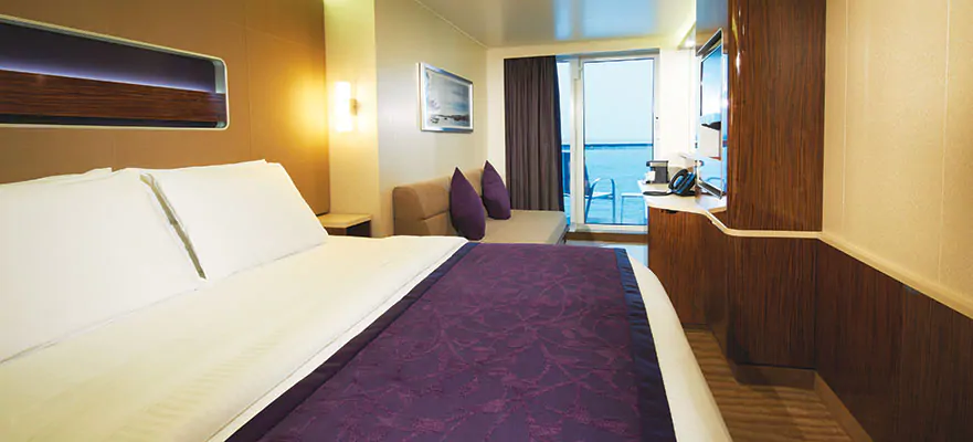 Club Balcony Suite