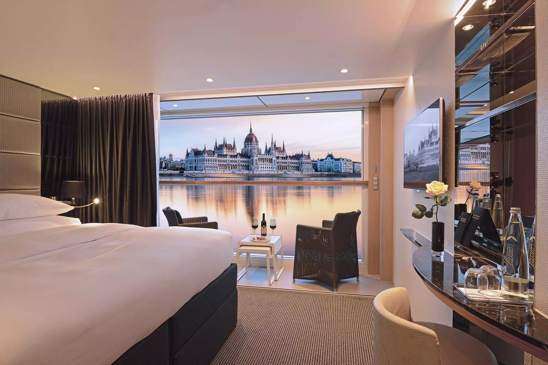 Deluxe Balcony Suite