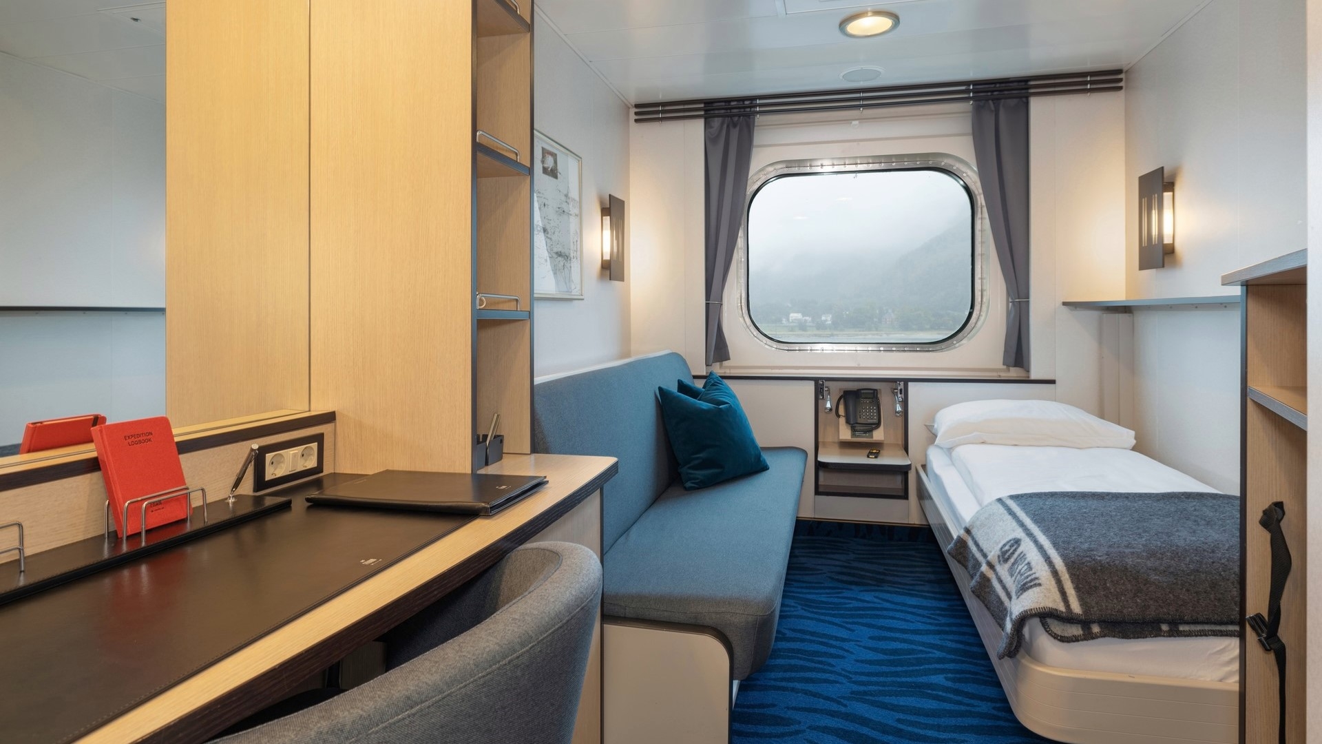 Arctic Superior Outside cabin