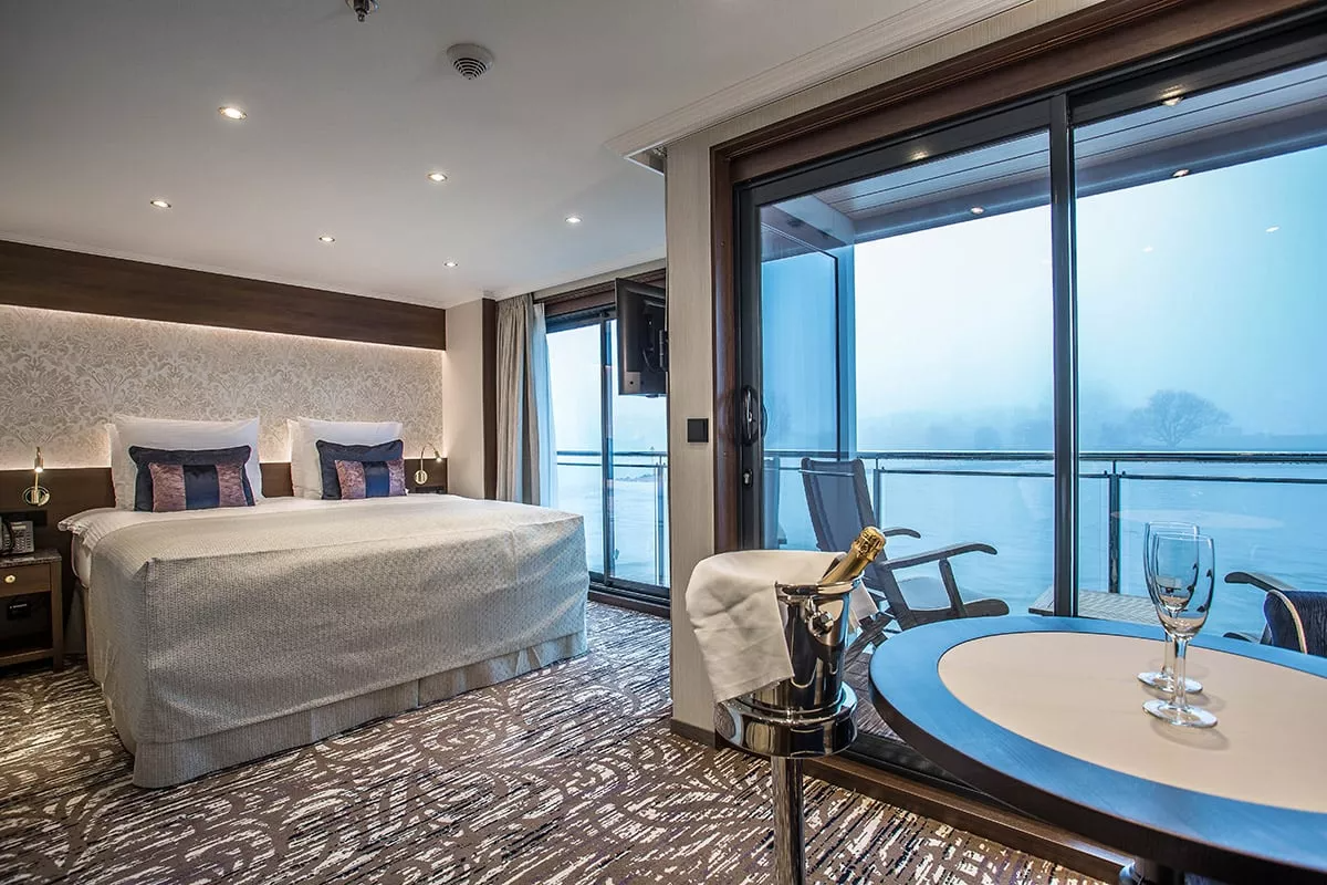 Suite – Diamond Deck-[SUD]