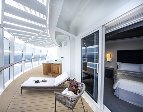 Suite Royale MSC Yacht Club avec bain à remous-[YC3]