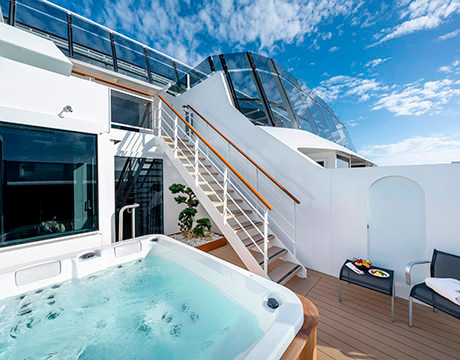 Suite MSC Yacht Club Duplex avec bain à remous-[YJD]