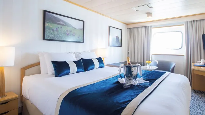 HORIZON CABIN DECK 4