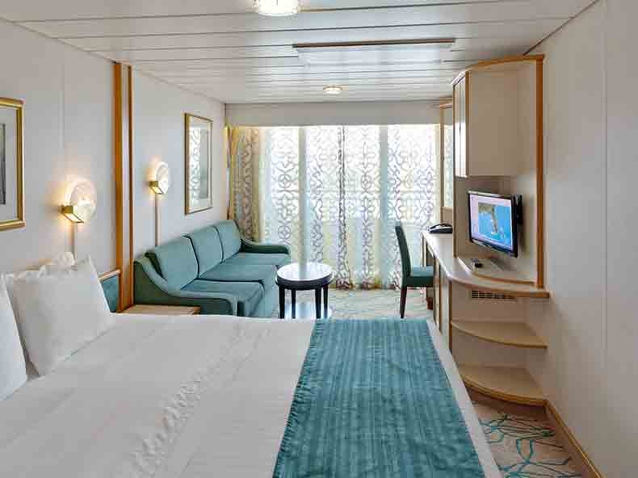 Spacious Ocean View Balcony