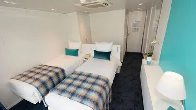 UPPER DECK 2 SEPARABLE BEDS CAT B