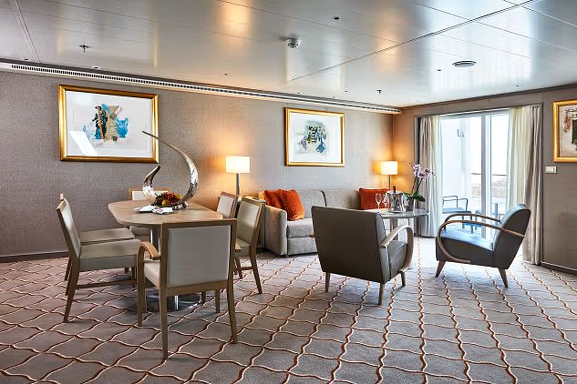 Royal 1 Suite