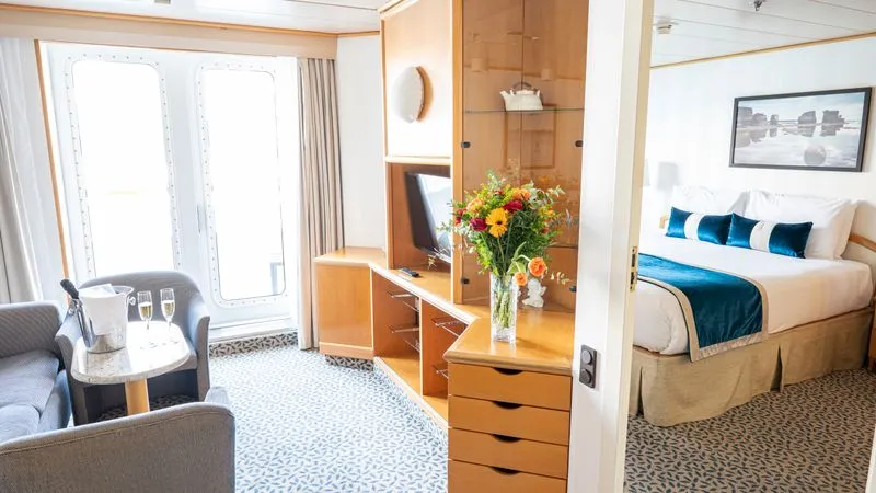 OCEAN SUITE WITH 1 EXTRA CHILD BED DECK 6