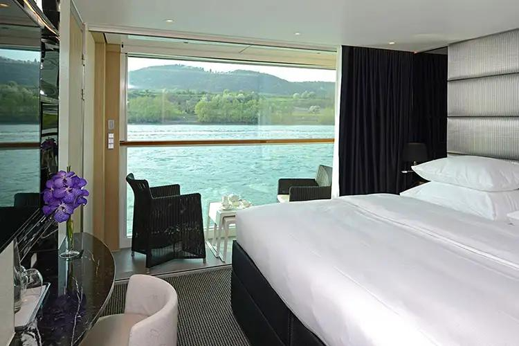 Single Balcony Suite