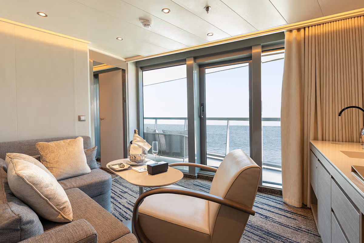 Silver Suite