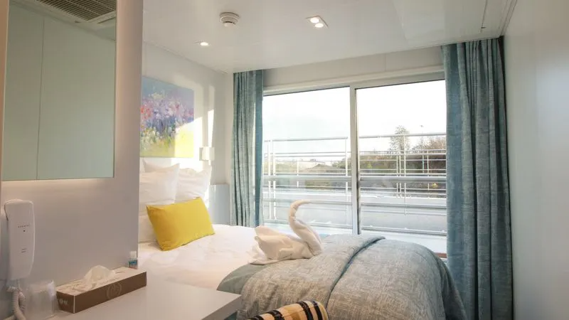 UPPER DECK 1 SINGLE BED CAT B