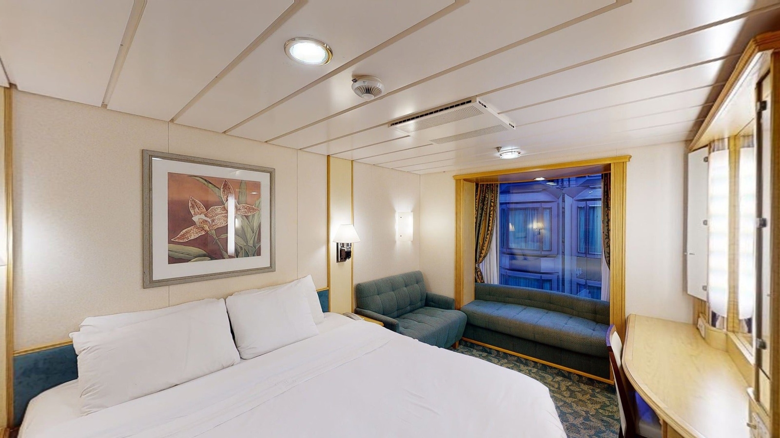 Promenade View Interior