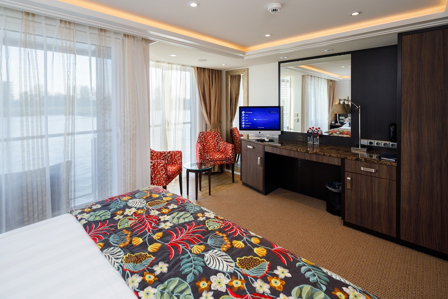 Balcony AA cabin
