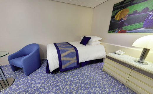 Inside G cabin
