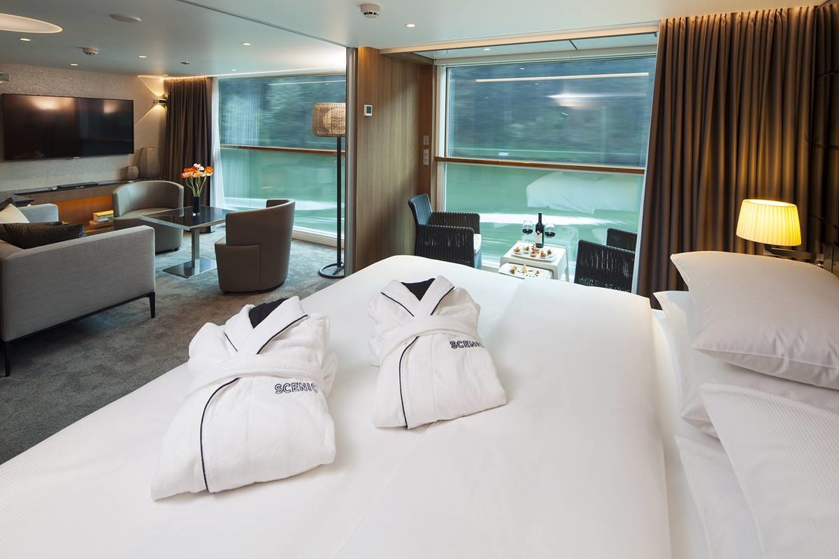Royal Balcony Suite cabin