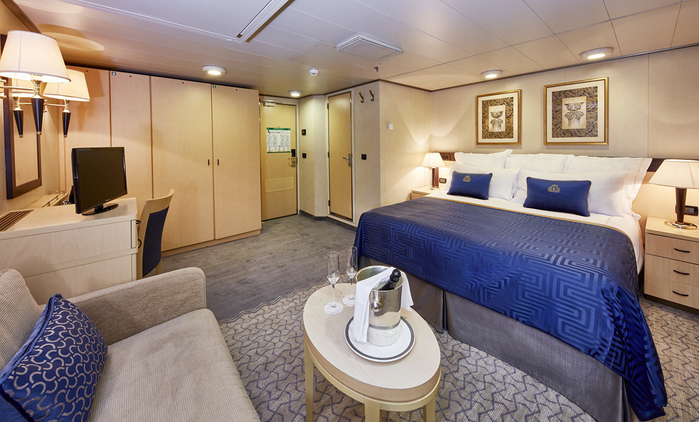 Deluxe Inside cabin