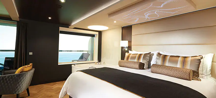 Club Balcony Suite with Larger Balcony cabin