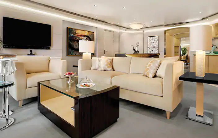 Suite VS cabin
