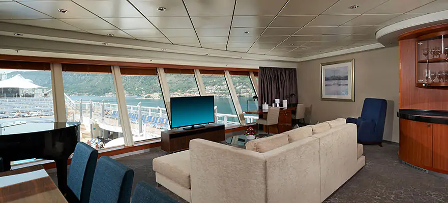 Deluxe Owner's Suite with Two Balconies cabin