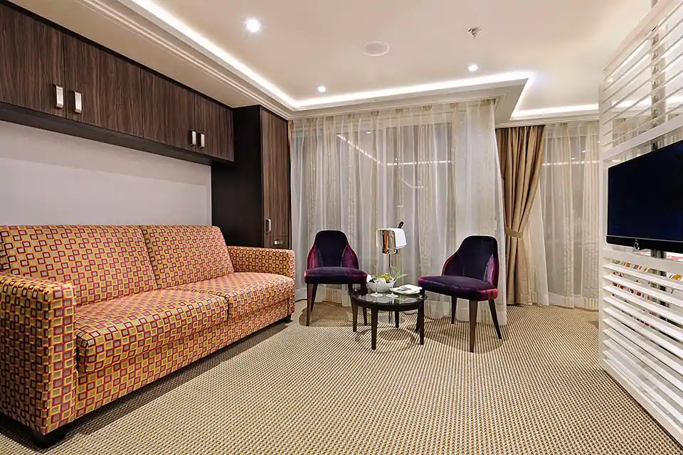 Suite cabin