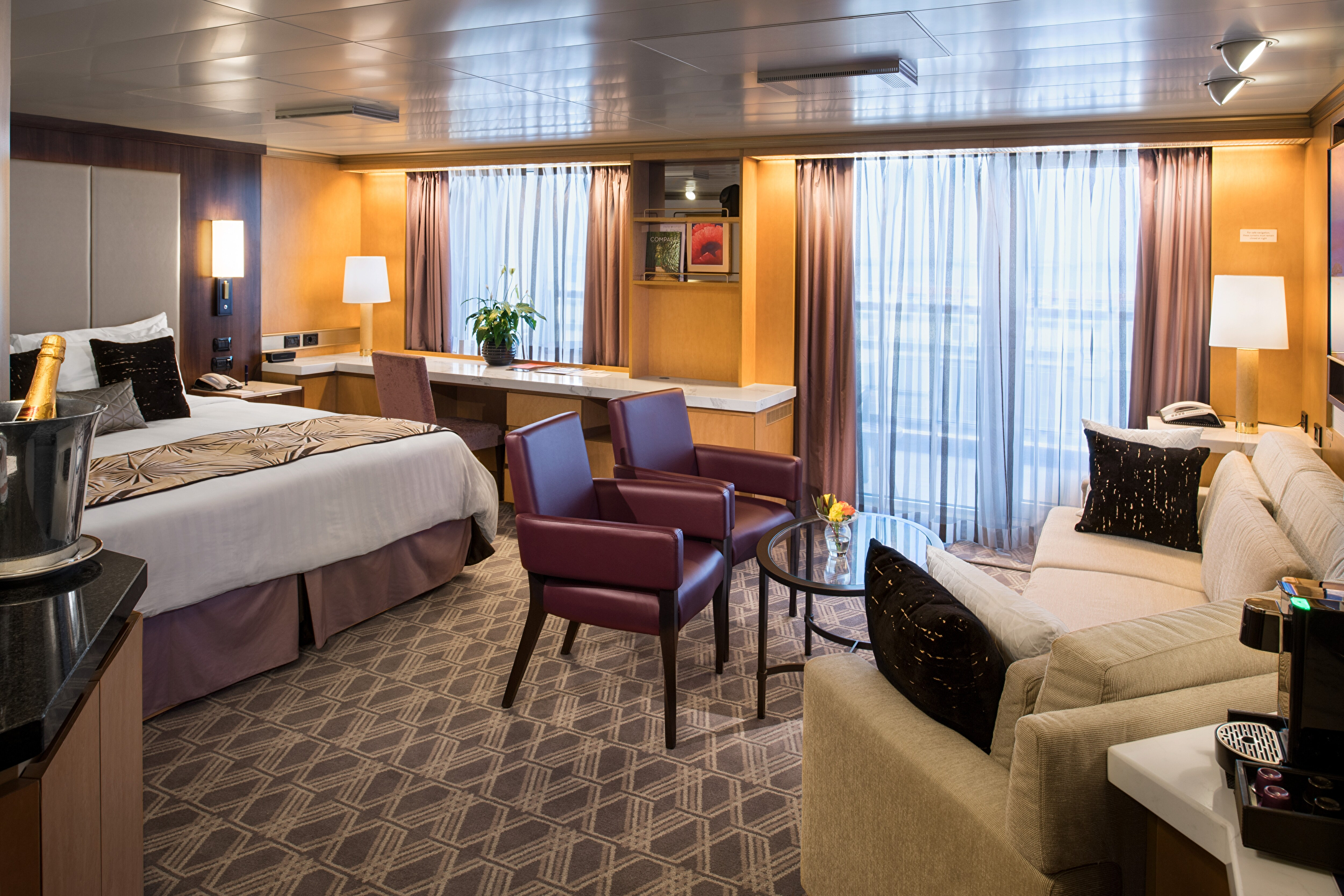 Pinnacle Suite cabin