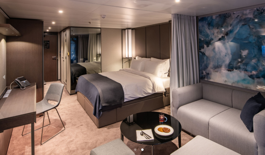Grand Deluxe Verandah Suite cabin