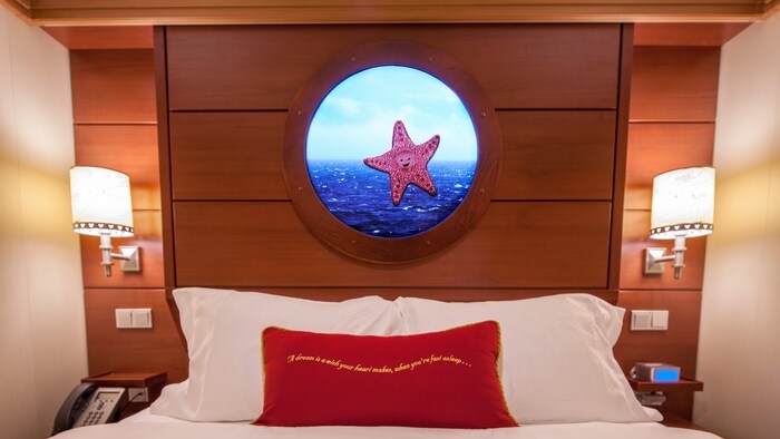 Deluxe Inside Stateroom cabin