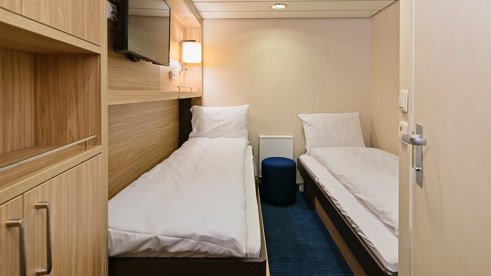 Inside I2 cabin