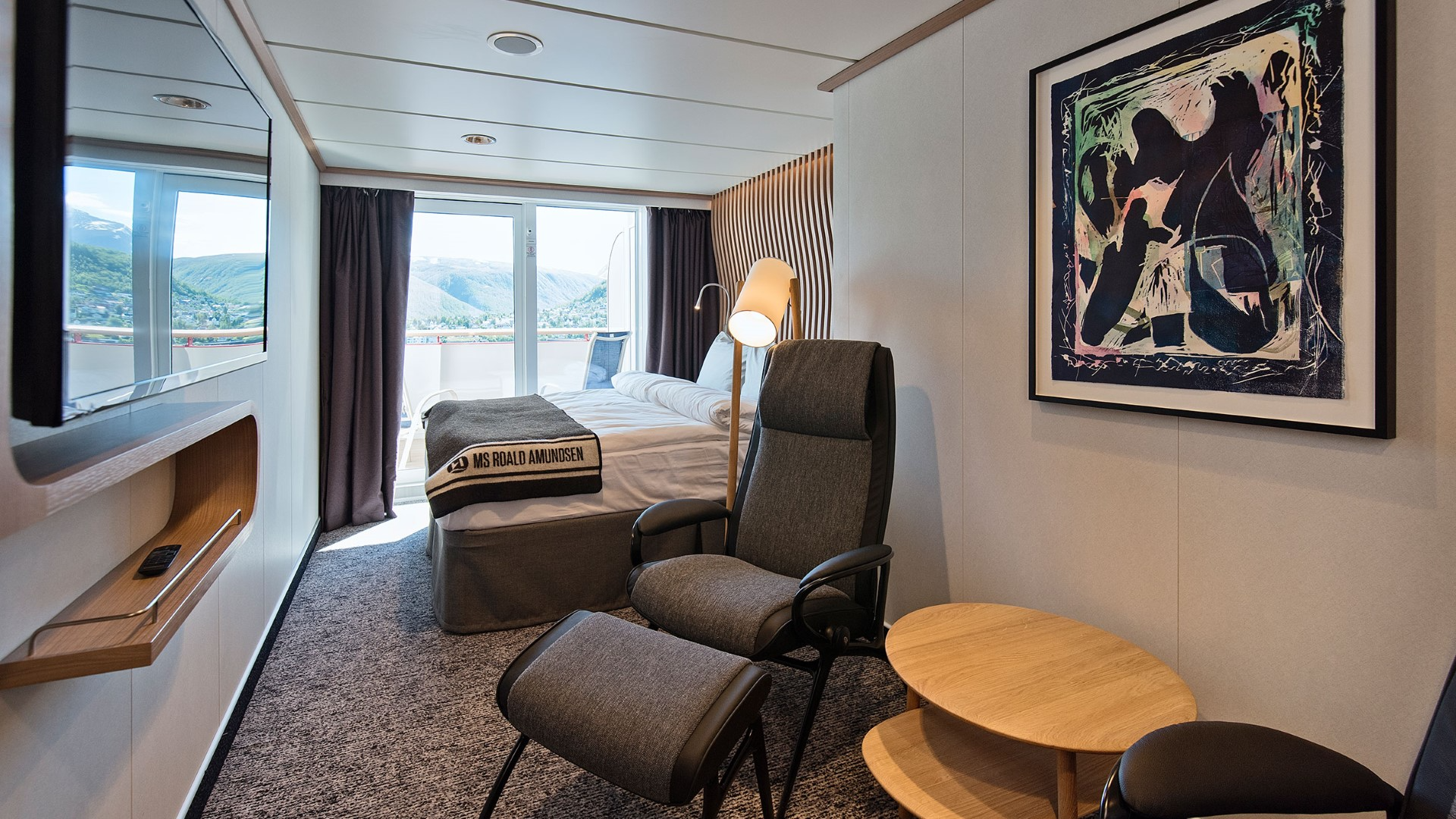 Arctic Superior Outside cabin with balcony cabin