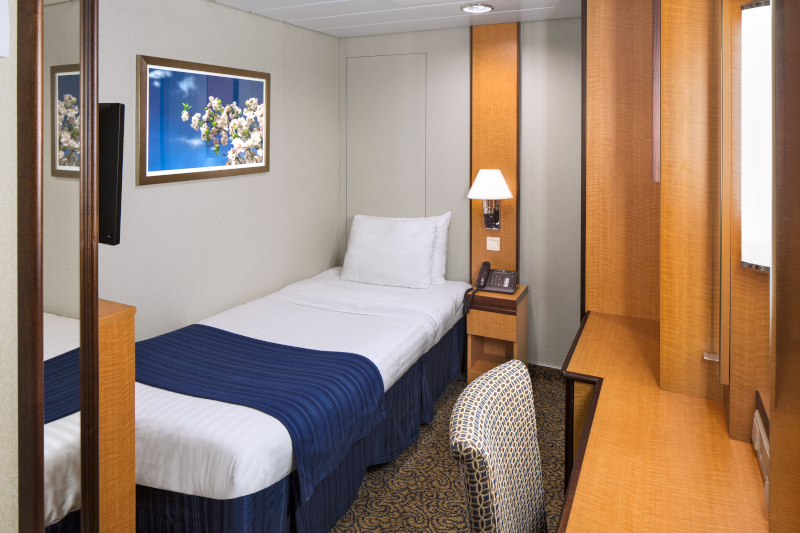 Inside 2W cabin