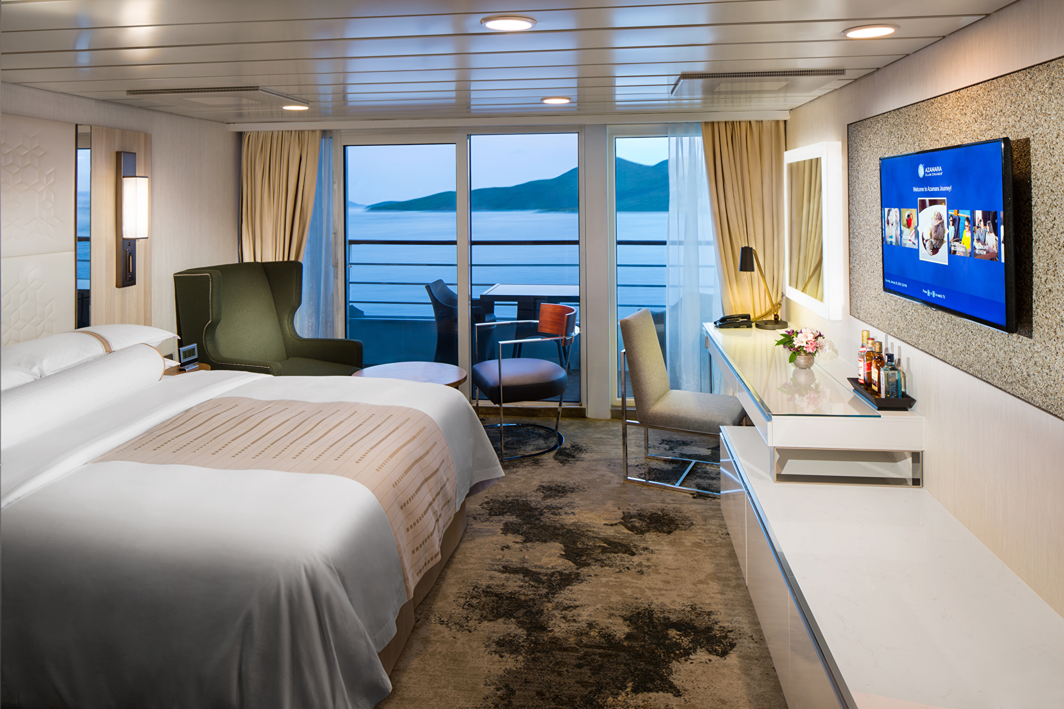 Club Continent Suite cabin