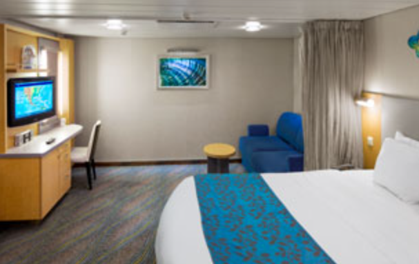 Inside 1R cabin