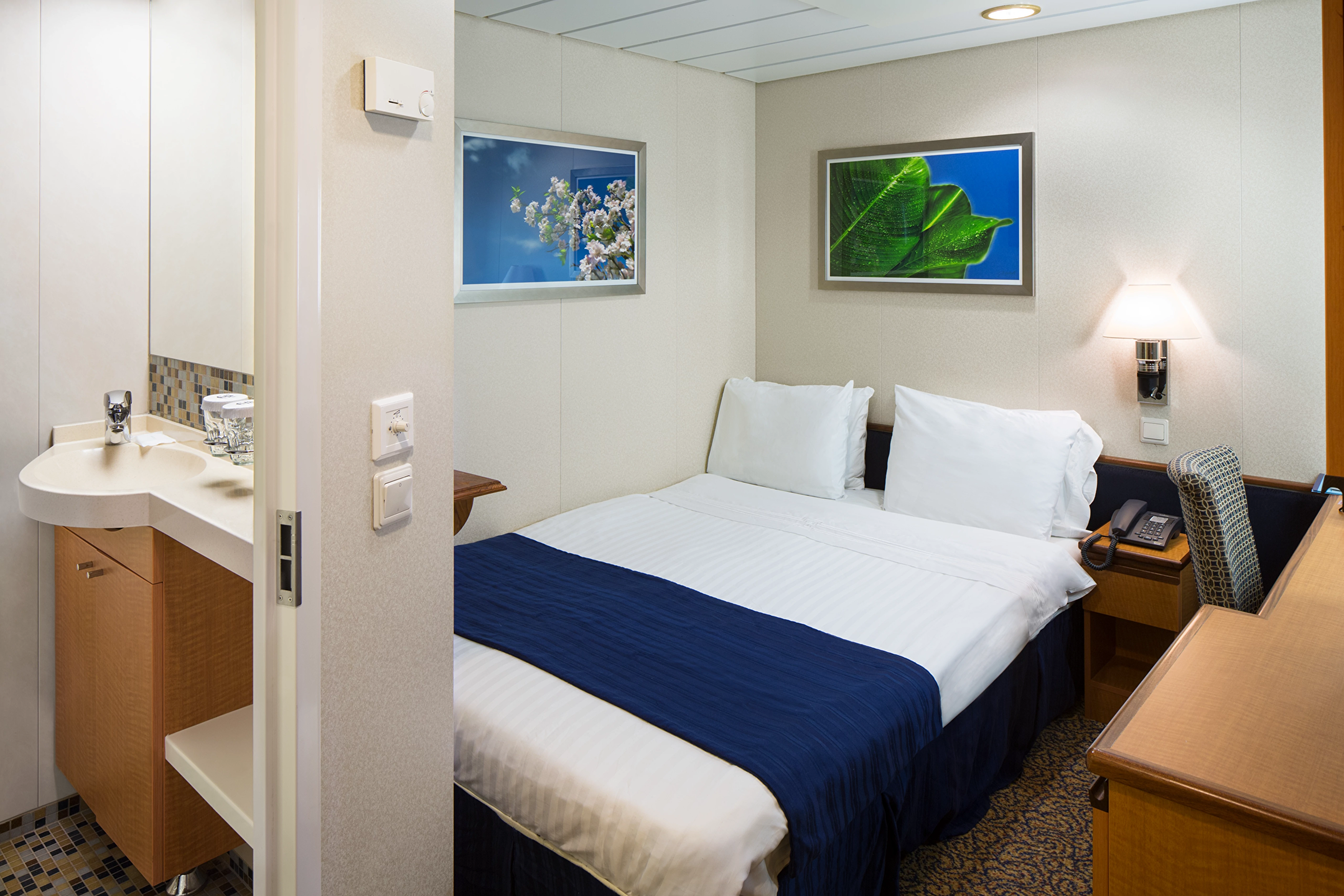 Inside 5V cabin