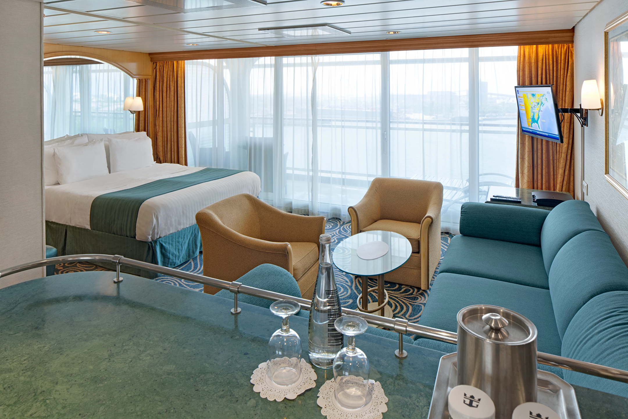 Suite JT cabin