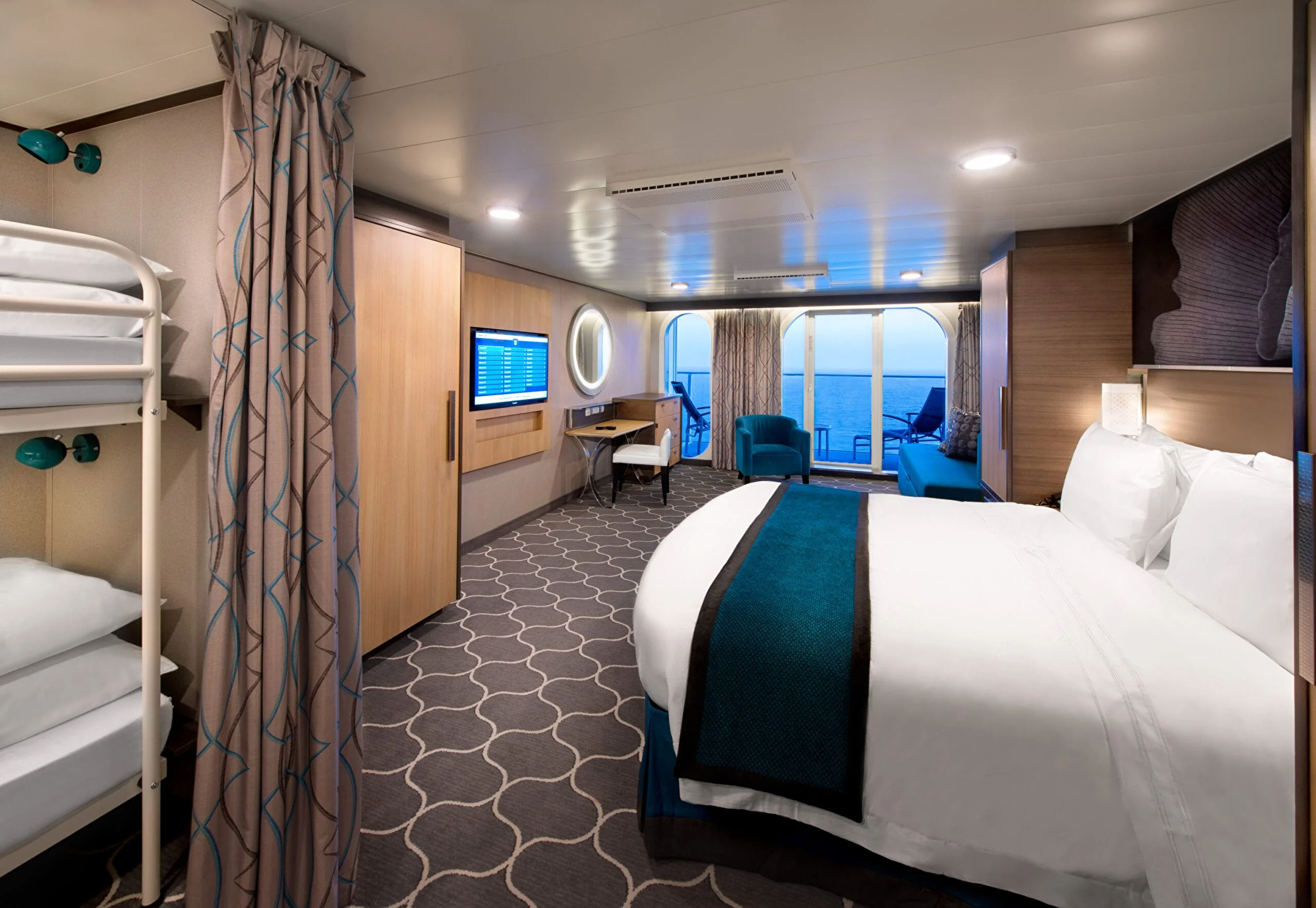 Inside 1R cabin