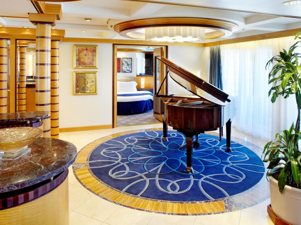 Suite JT cabin