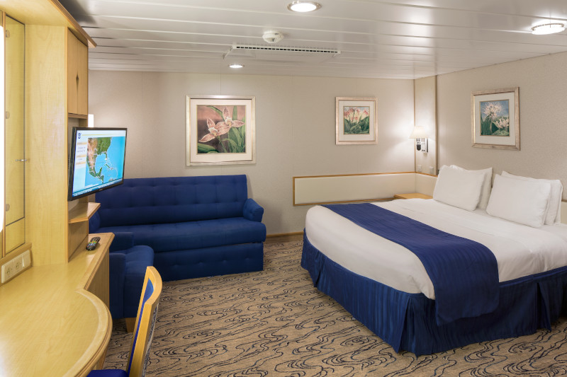 Connecting Promenade cabin