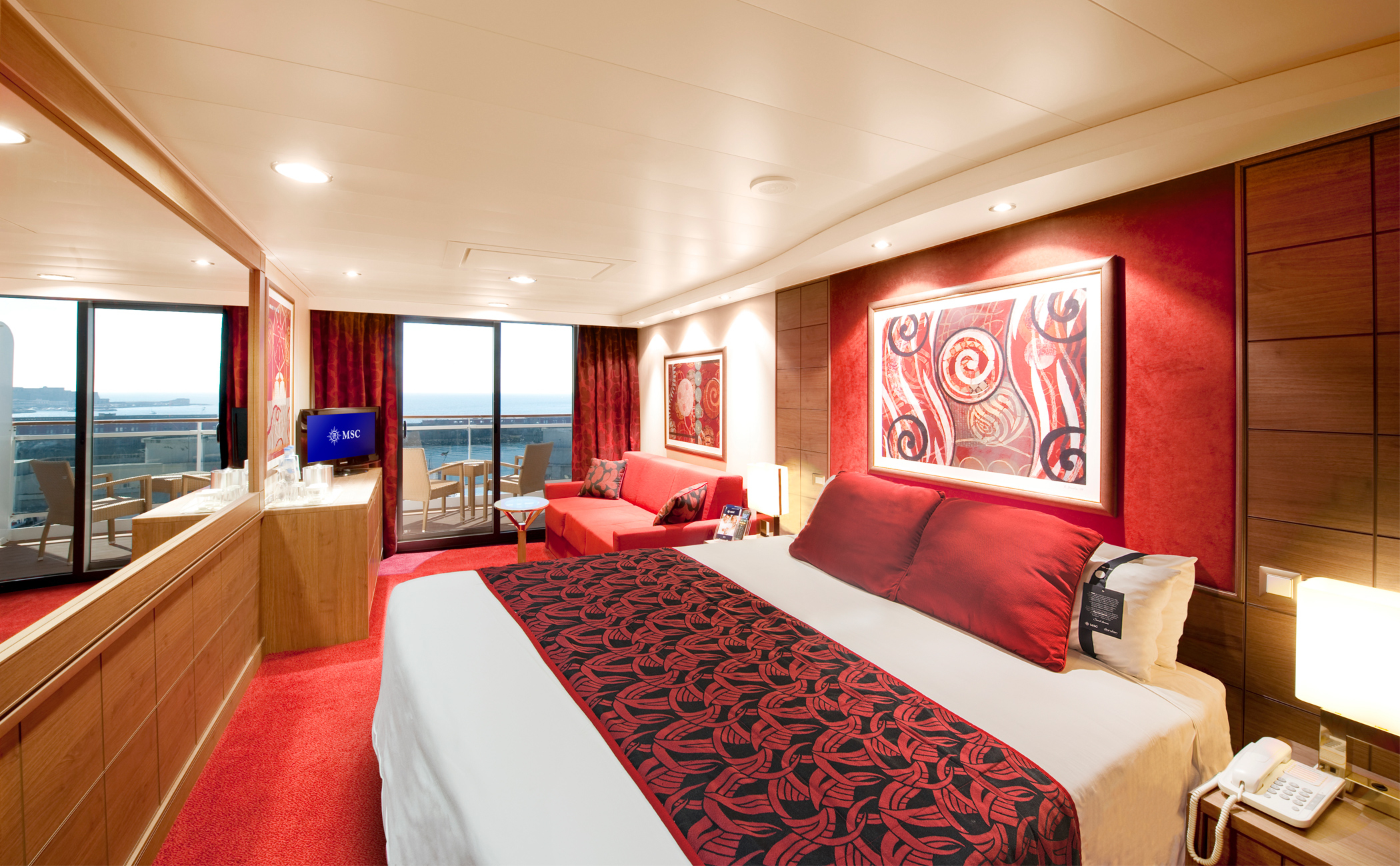 DELUXE SUITE AUREA cabin