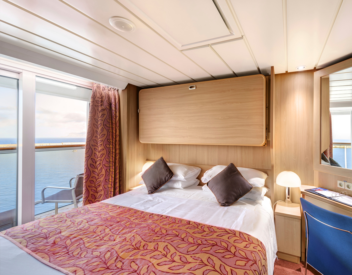 Balcony BM1 cabin
