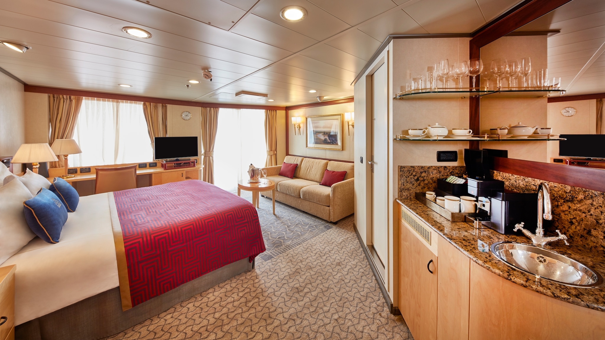 Queens Suite cabin