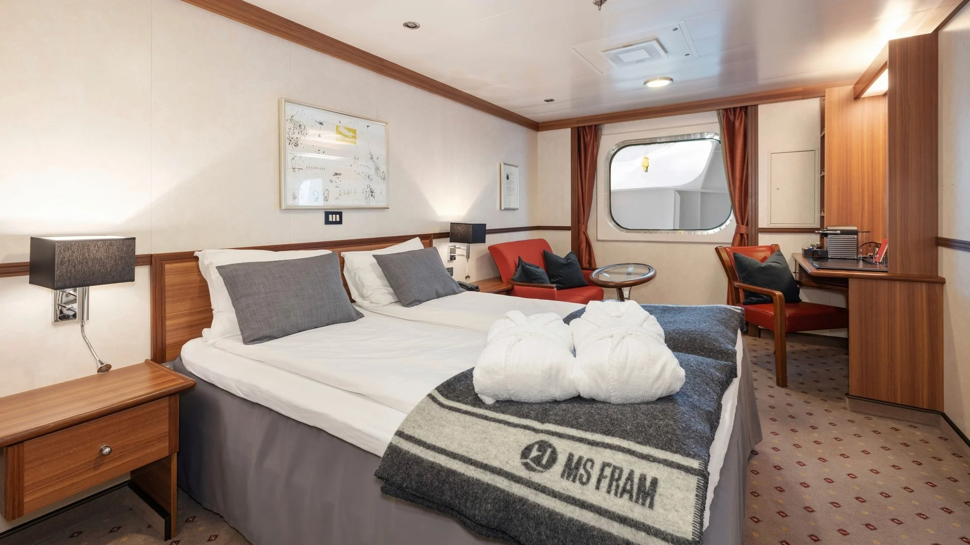 Expedition Mini suite cabin